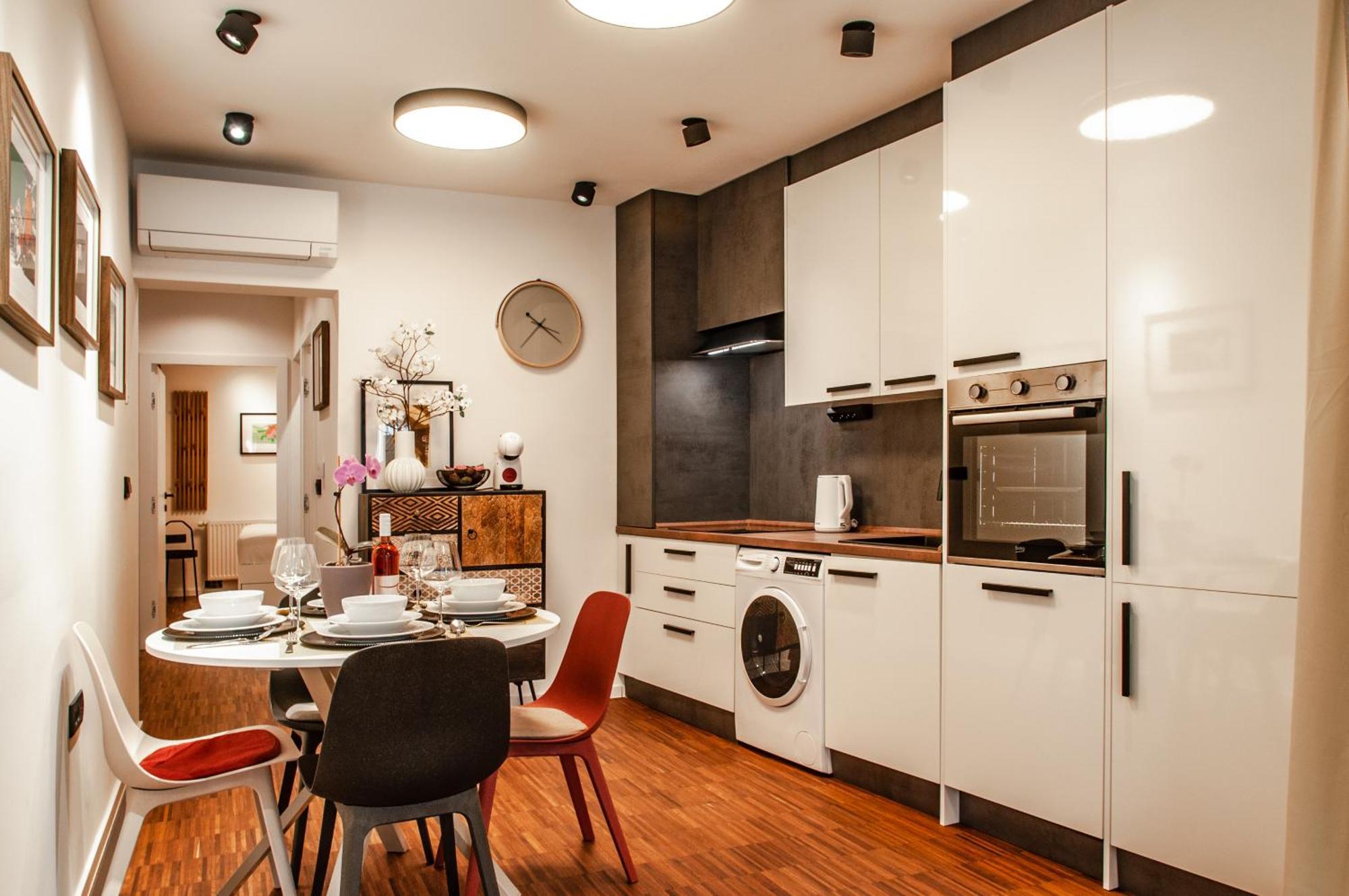 Six In The City Apartment, Ljubljana Eksteriør billede